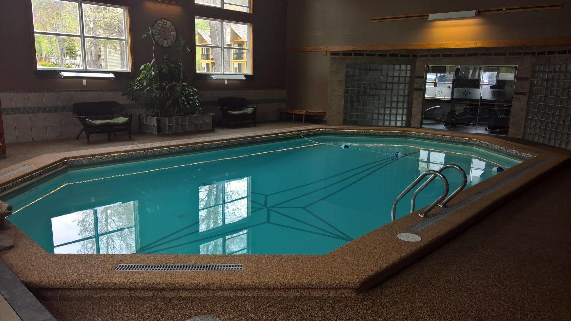 Marble Inn Resort Steady Brook Bagian luar foto